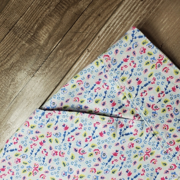 NWT Divided by H&M Light Blue Floral Front Zip Mini Skirt size 10 - Picture 5 of 15